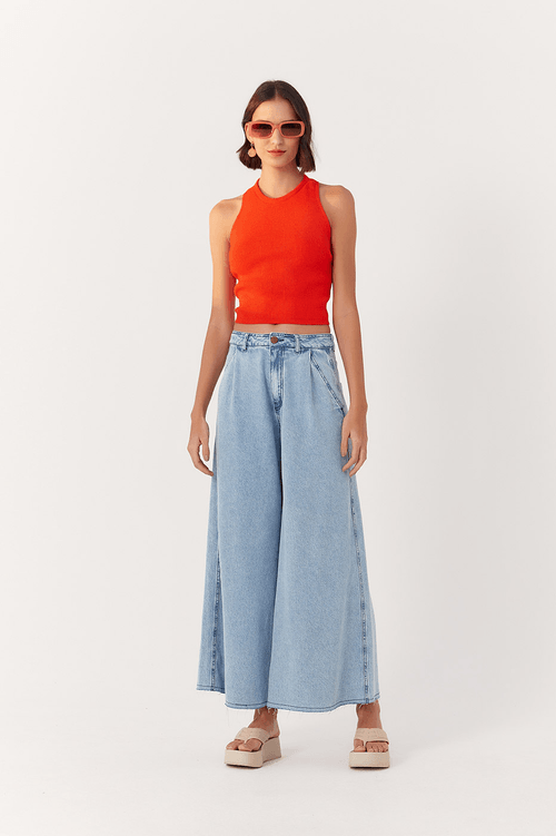 Pleated Jeans
