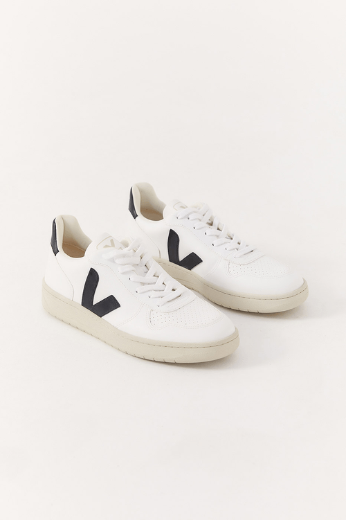 Vert White Black Sneakers