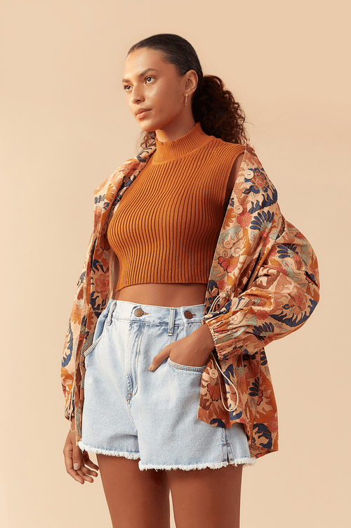 HIGH COLLAR KNIT BLOUSE